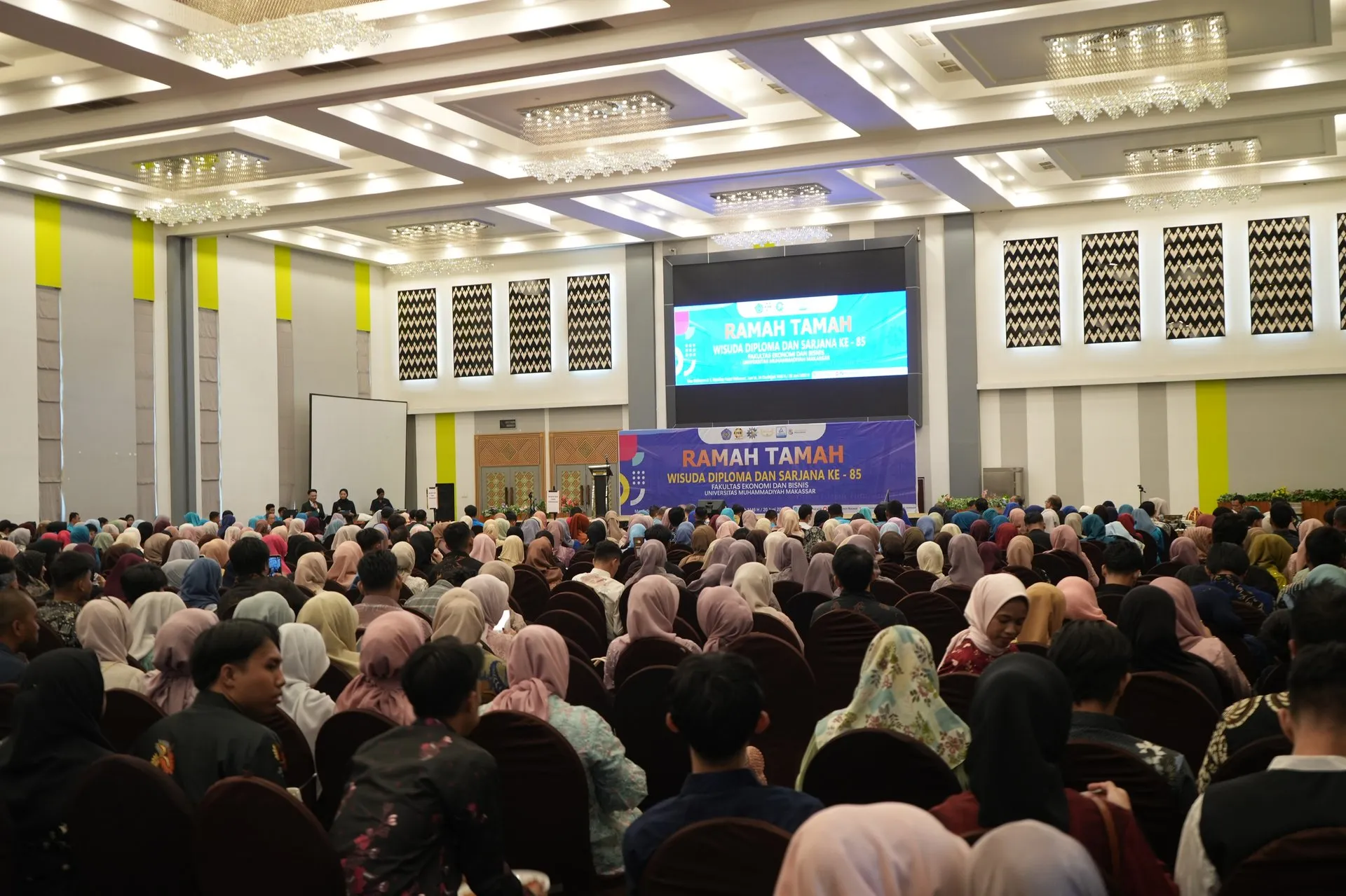 Selayang Pandang Ramah Tamah Wisuda 85 Fakultas Ekonomi dan Bisnis