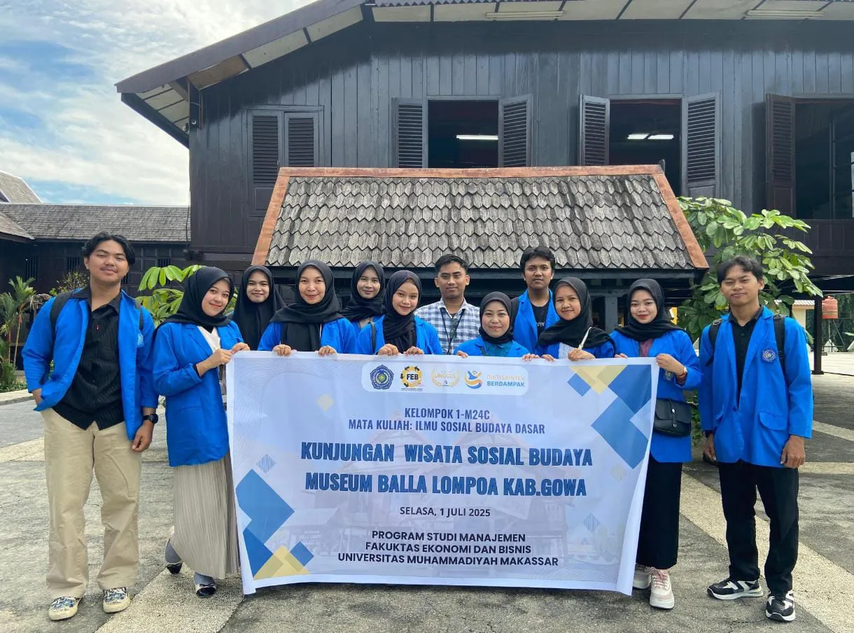 Pelajari Sejarah dan Nilai Budaya, Mahasiswa FEB Unismuh Lakukan Kunjungan Ke Museum Balla Lompoa